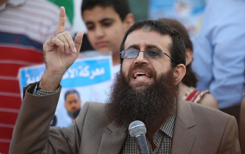 الشيخ عدنان يواصل اضرابه عن الطعام في سجون الاحتلال لليوم الـ 14 على التوالي