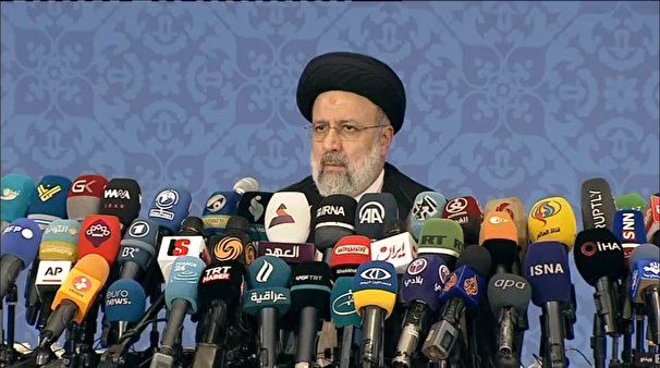 بدء المؤتمر الصحفي الأول للرئيس الايراني المنتخب السيد ابراهيم رئيسي