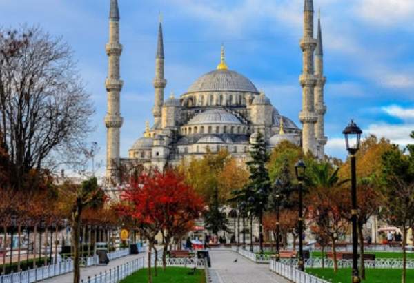 مسجد «سلیمانیه» استانبول؛ گنجینه نسخ خطی و کتیبه‌های قرآنی