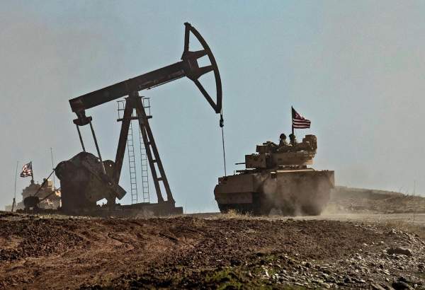 Les forces américaines continuent de piller le pétrole syrien