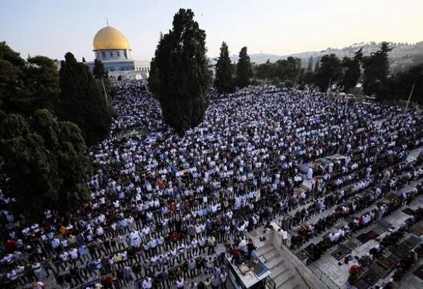حضور پرشور فلسطینیان در نماز عید قربان مسجدالاقصی