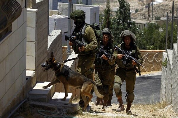 شماری از شهروندان فلسطینی به دست نظامیان صهیونیست بازداشت شدند