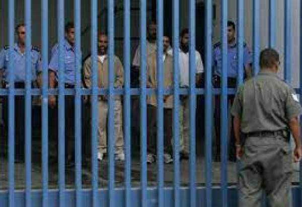 اسرائیل کی جیل میں قید 14 فلسطینیوں