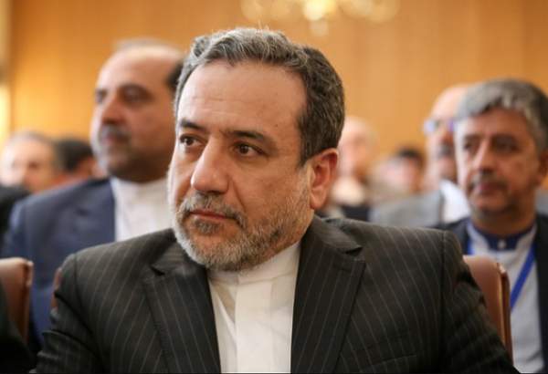 عراقجي يؤكد على مواقف ايران الحازمة لرفع الحظر الظالم عن الشعب الايراني