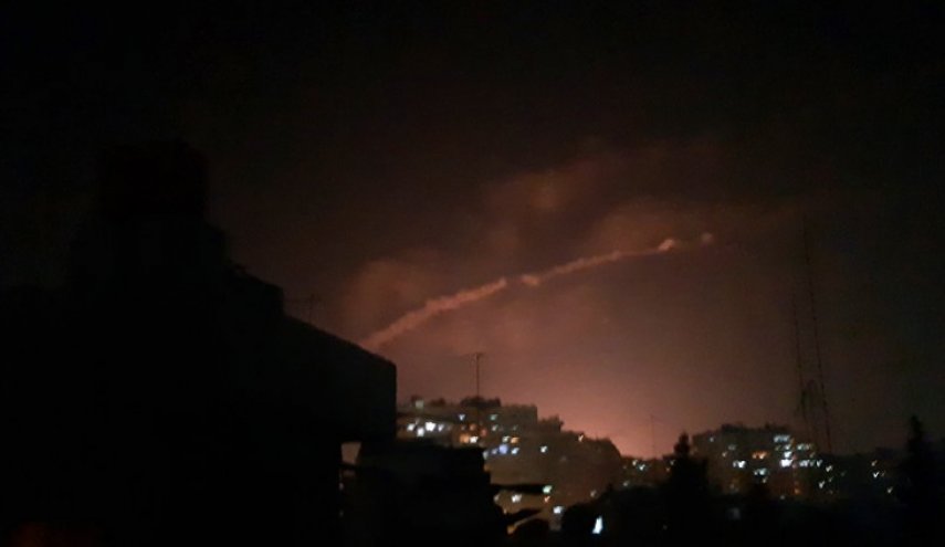 طيران الاحتلال يقصف فجر الاربعاء محافظة القنيطرة في سوريا