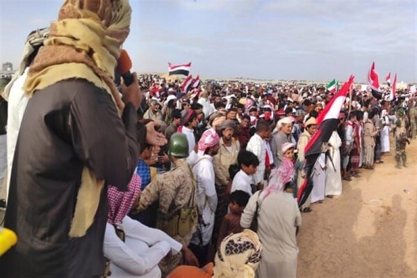 اعتراض یمنی ها به ورود نظامیان انگلیس به استان المهره
