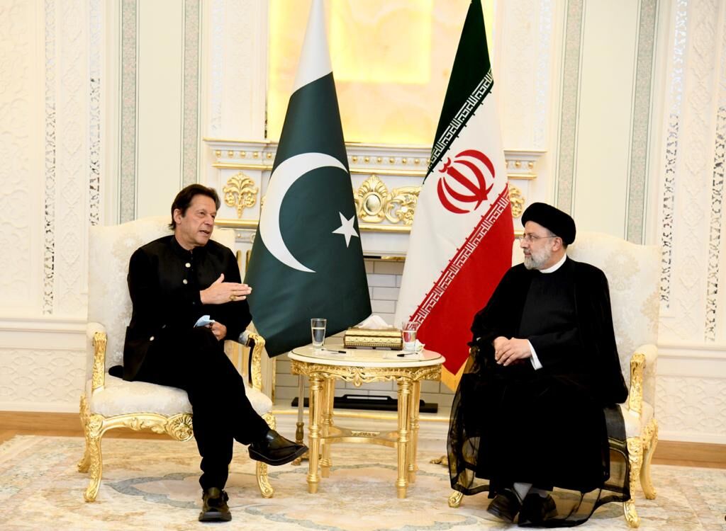 سران ایران و پاکستان در حاشیه اجلاس شانگهای دیدار کردند