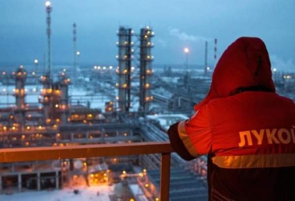إنتاج النفط الروسي يصل لأعلى مستوى له منذ 13 شهرا