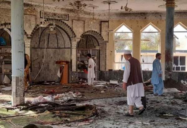 تعداد شهدای انفجار مسجد شیعیان در قندوز افغانستان به ۱۰۰ نفر افزایش یافت