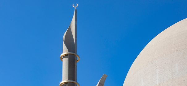 پخش اذان از مسجد بزرگ کلن امکان‌پذیر شد