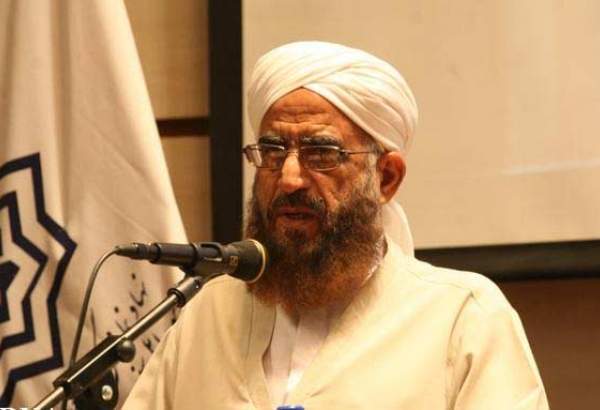Cleric urges Muslim authorities to lead nations towards unity
