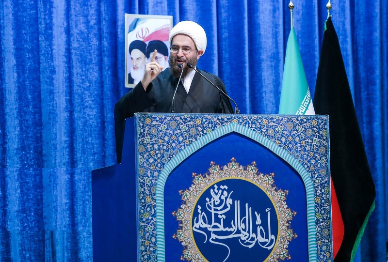 خطيب جمعة طهران:  الوحدة في الأمة الإسلامية استراتيجية أساسية