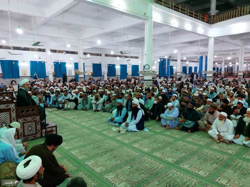 Hujjat-ul-Islam Shahriari delivers speech in center for Islamic promotion in Zahedan (photo)  