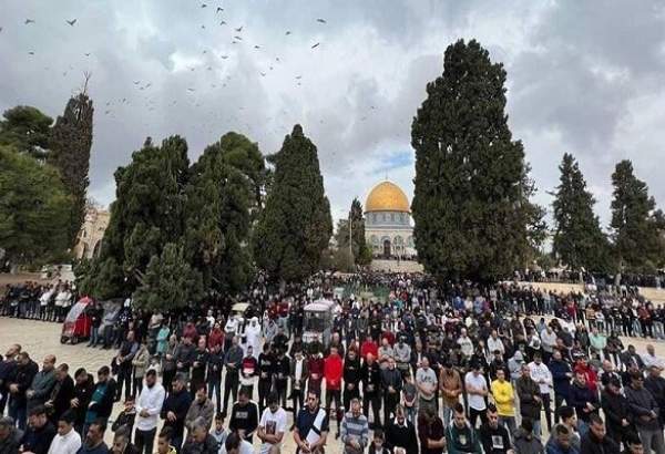 اقامه نماز جمعه در «مسجدالاقصی» با حضور هزاران فلسطینی