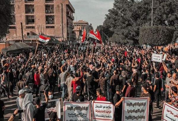 تظاهرات اعتراض آمیز مردم عراق در مقابل «منطقه سبز» بغداد