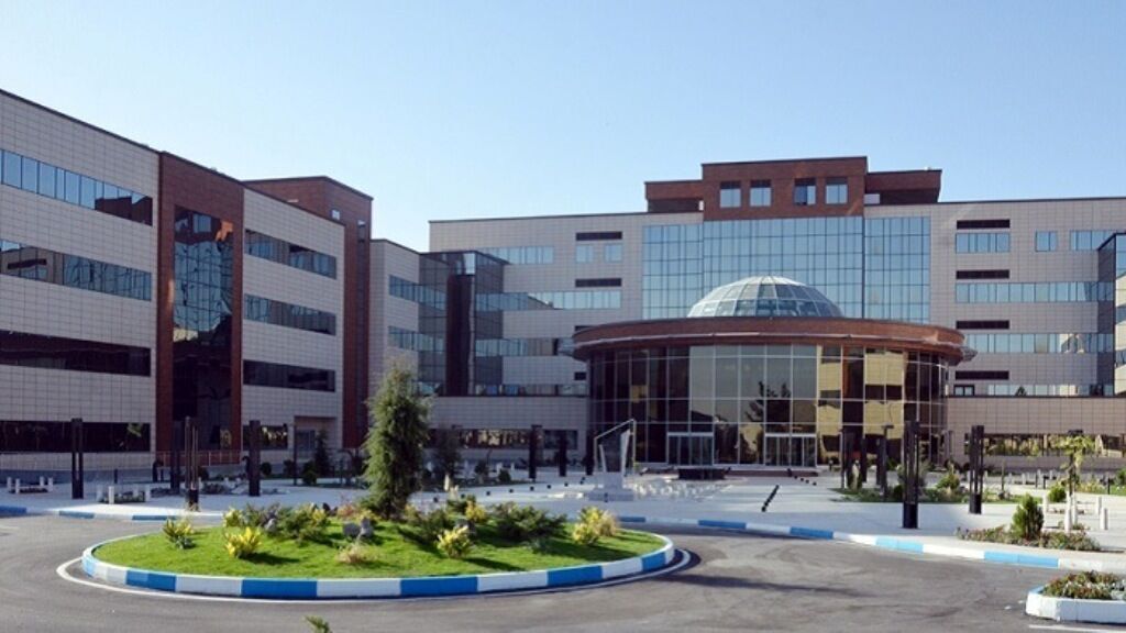 مدراء اكثر من 60 شركة سياحية عراقية يتفقدون مستشفى "رضوي" في مشهد