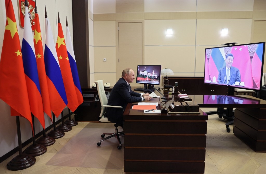 شكر الرئيس الصيني نظيره الروسي على تصديه لمحاولات "دق إسفين بين بكين وموسكو"