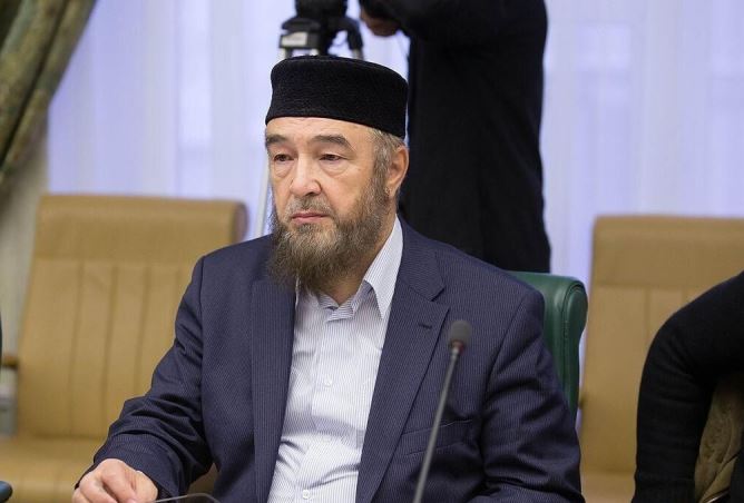 رئيس مجلس شورى المفتيين لروسيا نفيق الله عشيروف