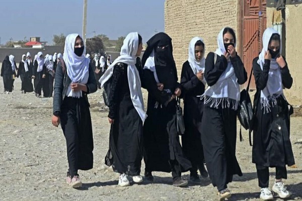 بازگشایی مدارس دخترانه از ابتدای سال آینده در افغانستان