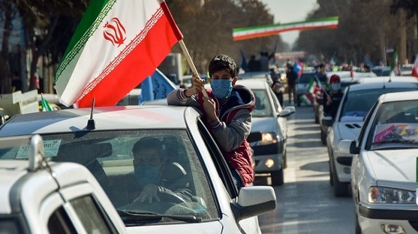 ملايين الايرانيين يحيون اليوم الجمعة ذكرى انتصار الثورة الاسلامية