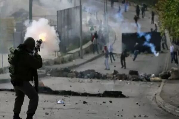 زخمی شدن ده‌ها فلسطینی در پی یورش نظامیان صهیونیست به نابلس
