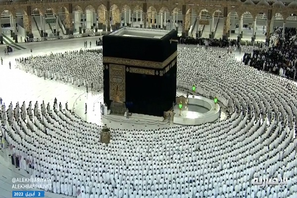 برپایی نخستین نماز تراویح در مسجدالحرام بعد از دو سال