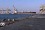 2nd fuel ship docks at Al-Hudaydah port