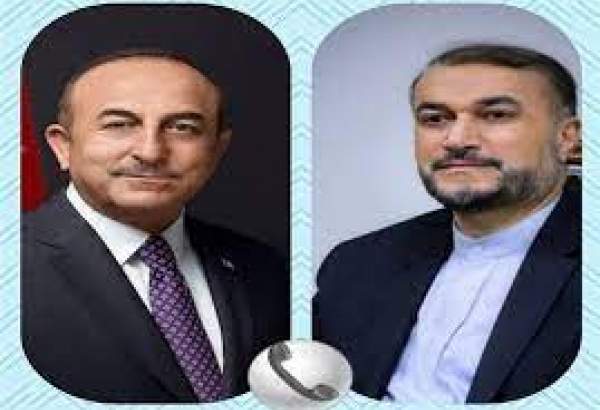 Iranian, Turkish FMs confer vie telephone call