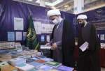 مجمع تقریب مذاهب کے سیکرٹری جنرل کا تہران بین الاقوامی کتاب میلے کا دورہ  