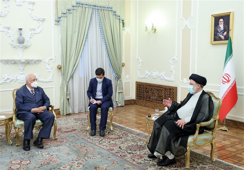 اية الله رئيسي: التعاون بين طهران وهافانا في المجالين الصحي والعلاجي يعد أمرا استراتيجيا