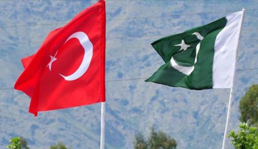 مباحثات تركية باكستانية لتعزيز التعاون العسكري