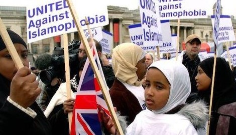 هفتاد درصد از مسلمانان انگلستان در معرض اسلام‌هراسی قرار دارند