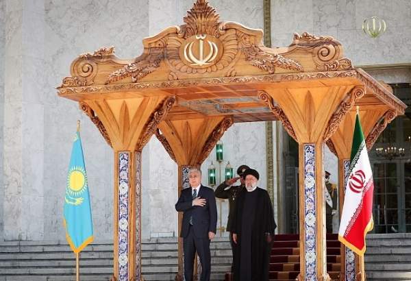 President Raeisi welcomes Kazakh counterpart in Tehran (photo)  