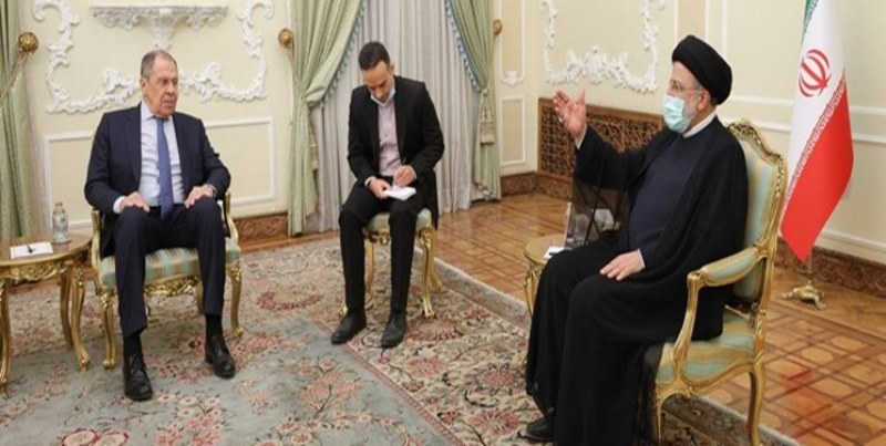 لافروف يصل طهران ويلتقي الرئيس الايراني ابراهيم رئيسي