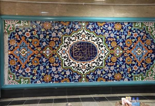 از دیوارنگاره «شمس‌الشموس» در متروی تهران رونمایی شد