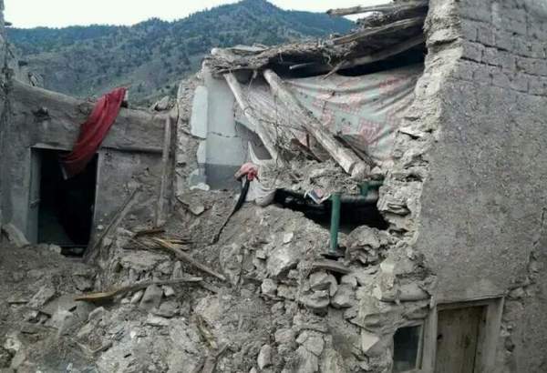 امریکی پابندیاں افغانستان میں زلزلہ متاثرین کی امداد روک رہی ہیں