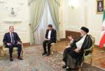 اية الله رئيسي : تعزيز العلاقات بين ايران واذربيجان يصب في مصلحة التعاون الاقليمي