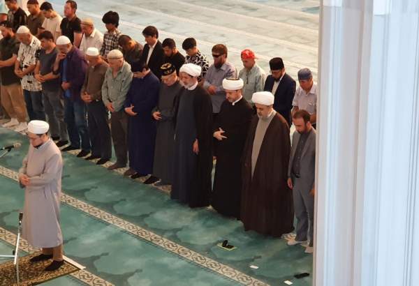 Huj. Shahriari visits Jame Mosque of Moscow