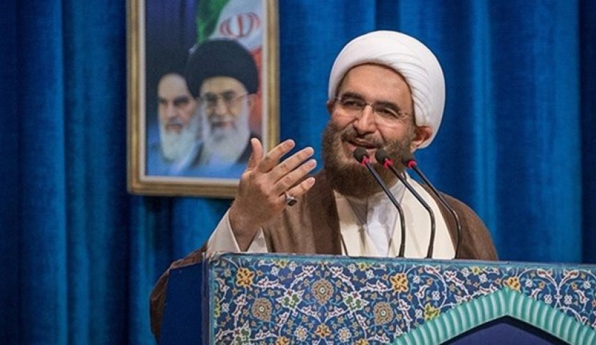 خطيب جمعة طهران: اميرکا بحاجة للاتفاق مع ايران
