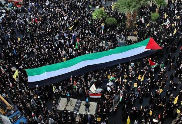 Iranians voice solidarity with Palestinians in massive rally