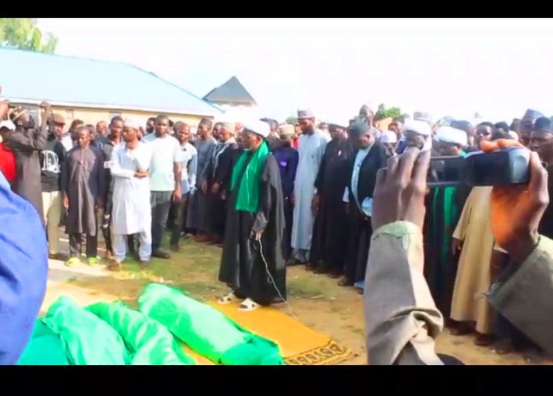 تشييع جثمان شهداء مسيرة عاشوراء 1444في نيجيريا  