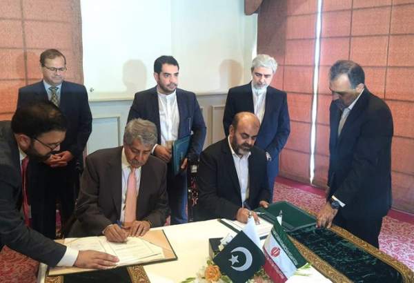 ایران اور پاکستان کی سرکاری نیوز ایجنسیوں کے درمیان معاہدے پر دستخط