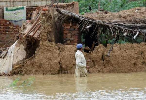 Iran says ready to help flood-hit Pakistan
