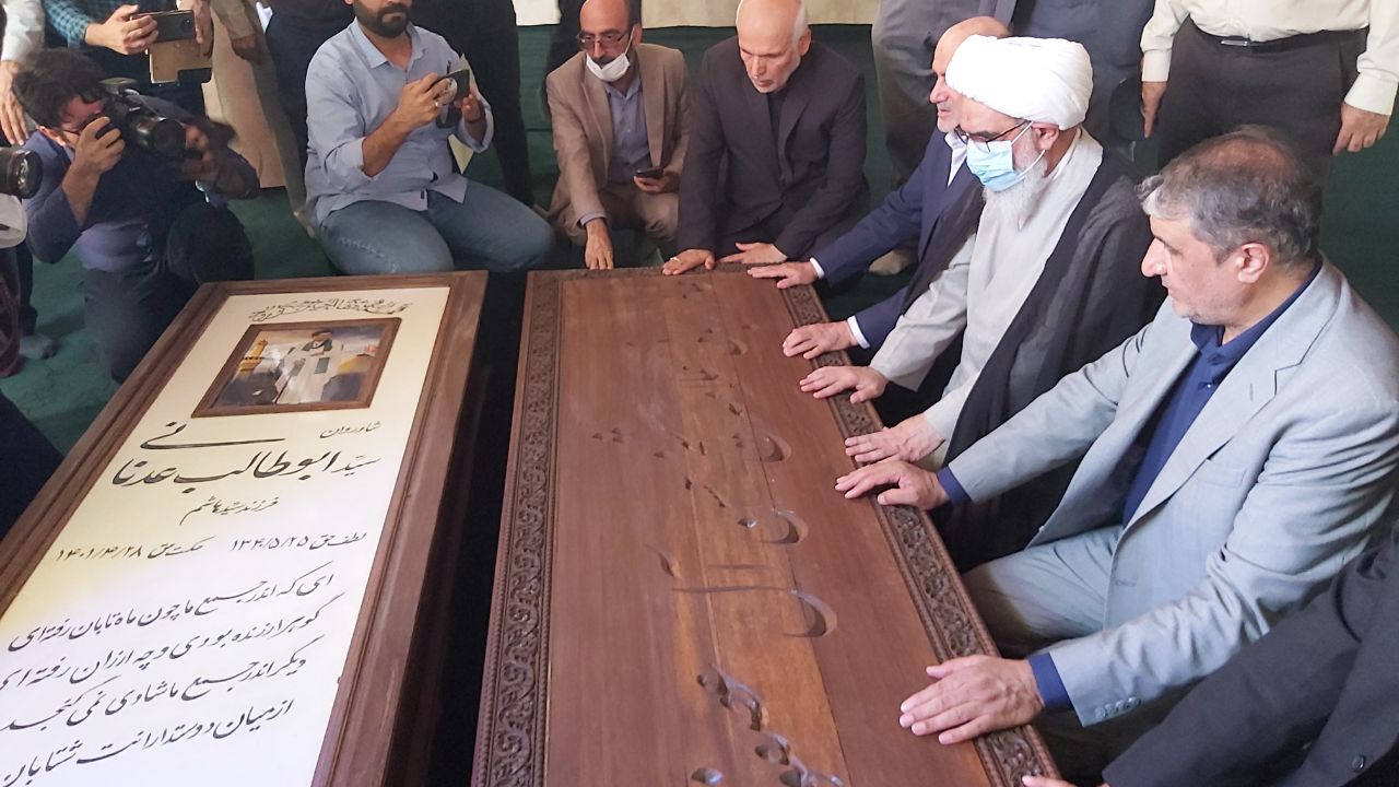 افتتاح مرقد المجاهد الشيخ حسن آل عصفور في بوشهر بعد تجديده  