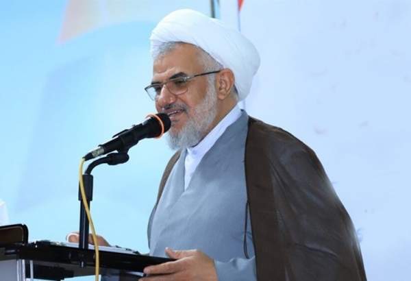 ریشه‌های تنومند انقلاب اسلامی را دفاع مقدس مستحکم کرد