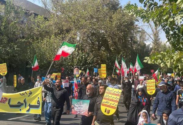 راهپیمایی مردم تهران در محکومیت اغتشاشات اخیر + قطعنامه پایانی