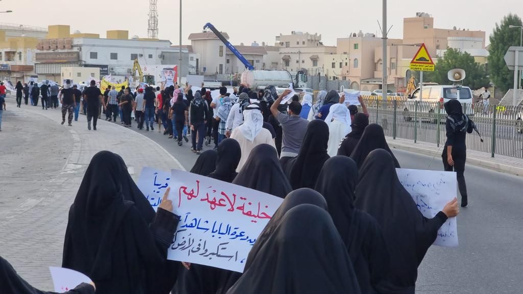 فيديو .. تظاهرات متجددة في البحرين تطالب بمقاطعة الانتخابات  