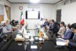 Iran, Oman voice readiness to expand business relations