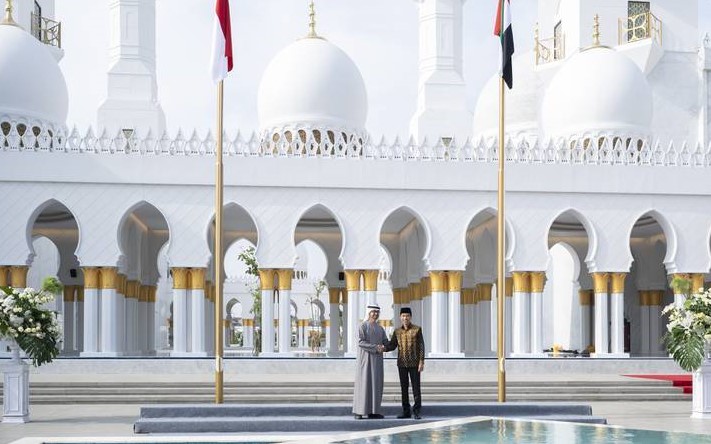 UAE, Indonesia prez. Inaugurate Sheikh Zayed Grand Mosque in Solo (photo)  