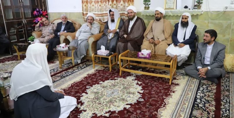 مبعوث قائد الثورة يلتقي جمعا من علماء السنة في سيستان وبلوجستان